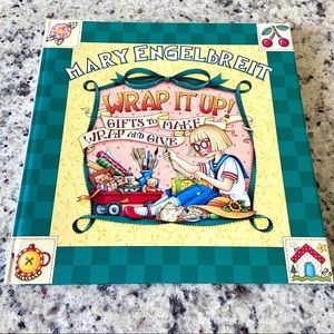 BOOK-Mary Engelbreit Wrap It Up Craft Book